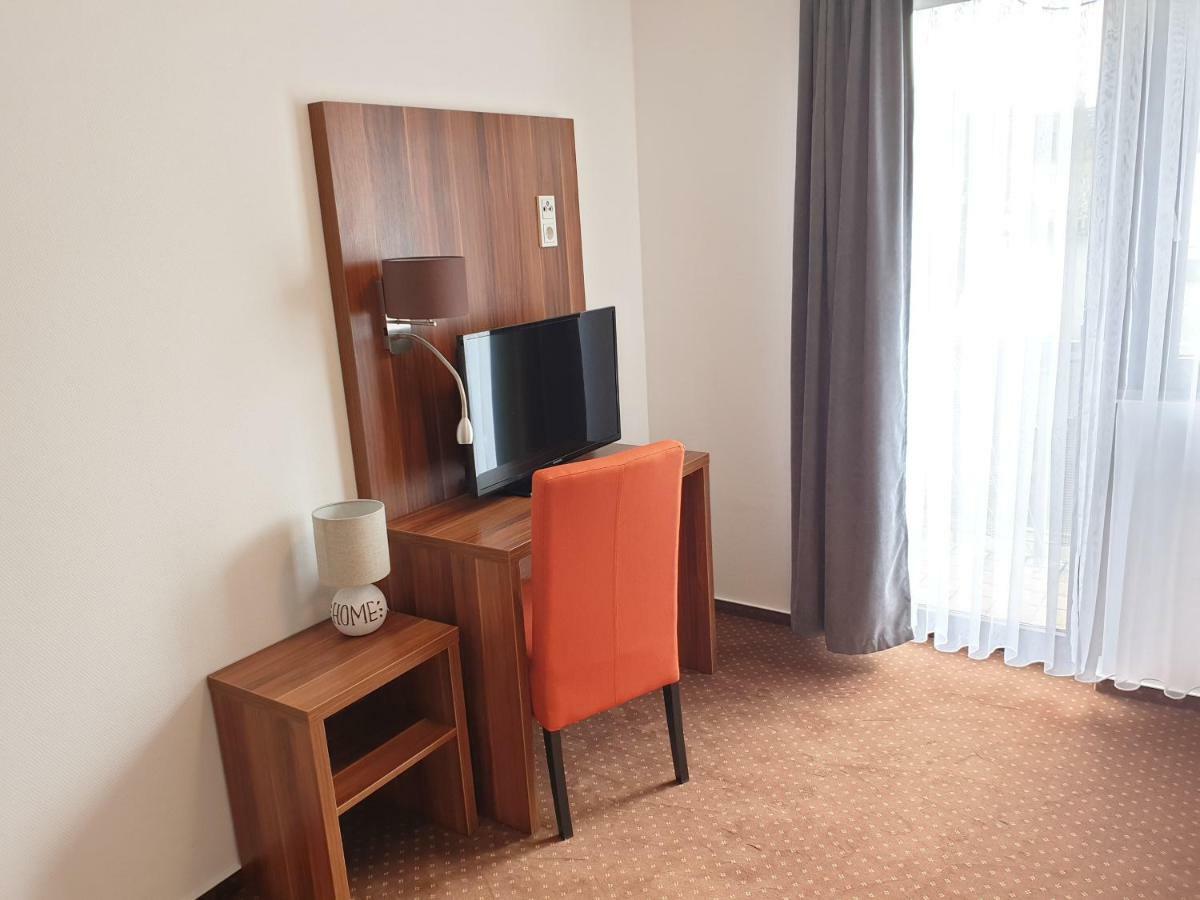 Kirchberg Garni 3* Saarbruecken